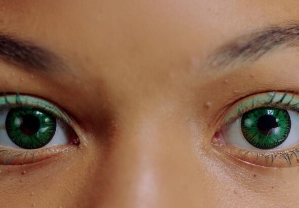 nhs cataract surgery, private cataract surgery, cataract surgery uk, cataract surgery cost, cataract surgery waiting times, private eye surgery, nhs vs private cataract, cataract surgery outcomes, best cataract surgeons uk, cataract treatment options